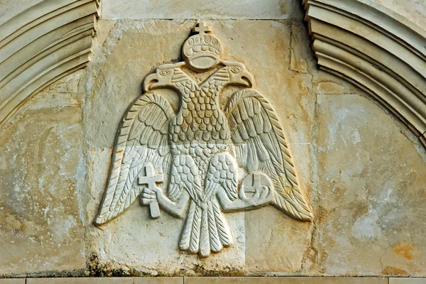 Relief mit Wappen im Kloster auf der Insel Zakynthos — Stockfoto