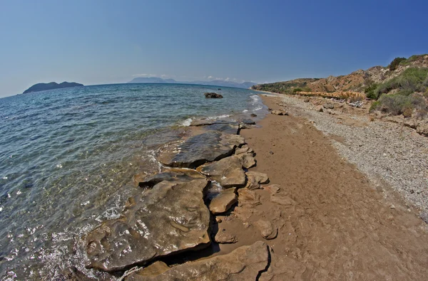Kamenná pláž na ostrově zakynthos — Stock fotografie