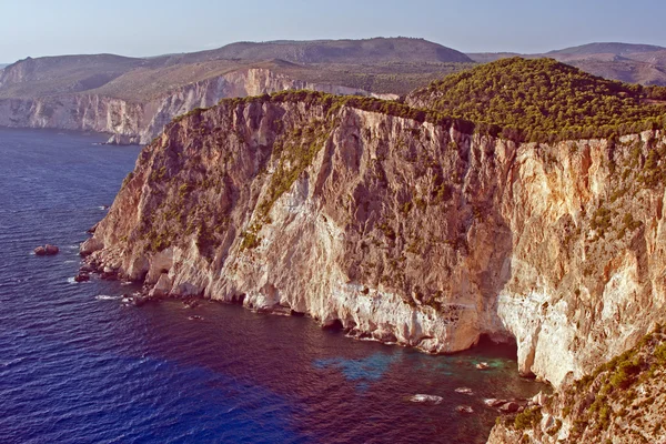 Coast with cliff in Zakynthos island — Stock Photo, Image