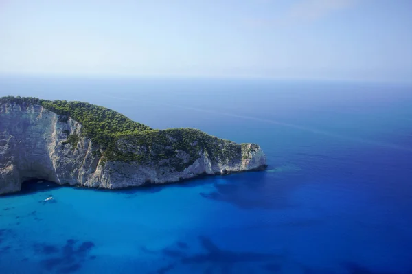 Cara de acantilado en la isla Zakynthos — Foto de Stock