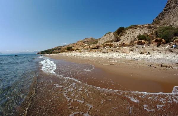 Plaża z rock na wyspie zakynthos — Zdjęcie stockowe