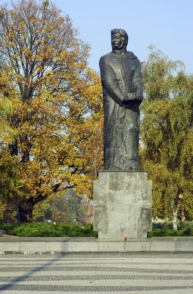 Monument to Adam Mickiewicz in Poznan — Stock Photo, Image