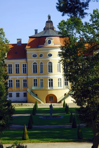 Rogalin 궁전 앞első rogalin palace — Stock Fotó