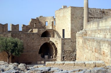 lindos, siperlerden ile Akropol