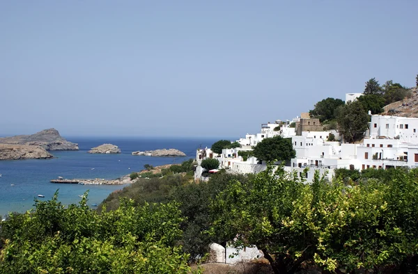 Haven en stad lindos op eiland Rhodos — Stockfoto
