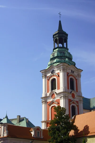 Wieża kościoła w Poznaniu — Zdjęcie stockowe