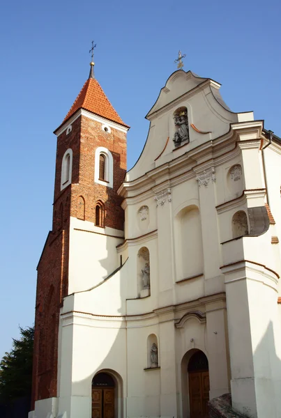 Fasada kościoła w gniezno, Polska - — Zdjęcie stockowe