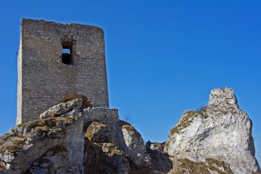 olsztyn bir kule ile harap Ortaçağ Kalesi