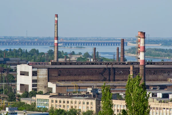 Fabrik in der Stadt Stockbild