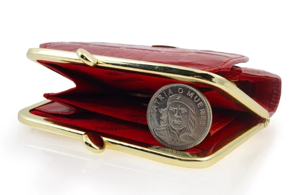 Röd plånbok och kubanska mynt — Stockfoto