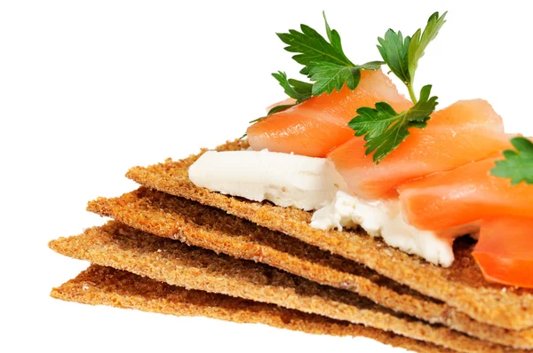 Snack. a feta sajt és a lazac kenyér. — Stock Fotó