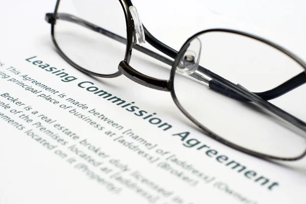 Leasing commision agreement — Stock Photo, Image