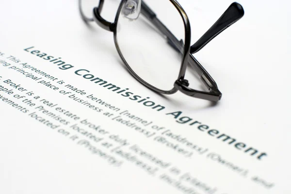 stock image Leasing commision agreement