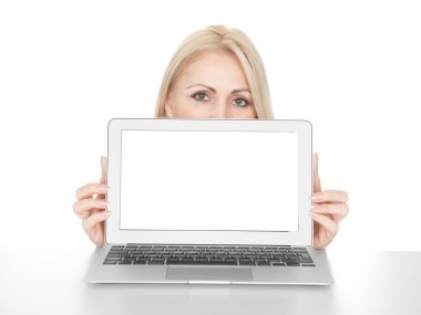 iş kadını laptop sunulması
