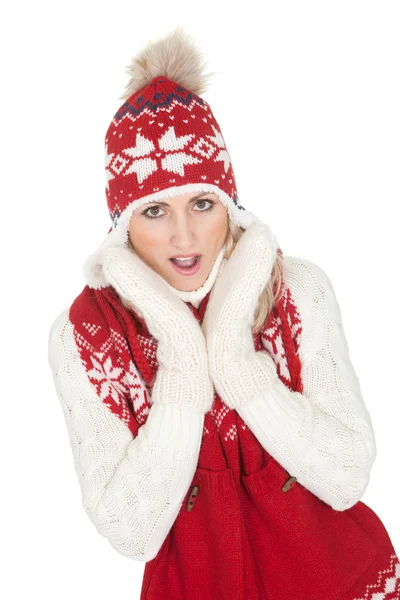 Güzel bir kadın sıcak kış giyim — Stok fotoğraf