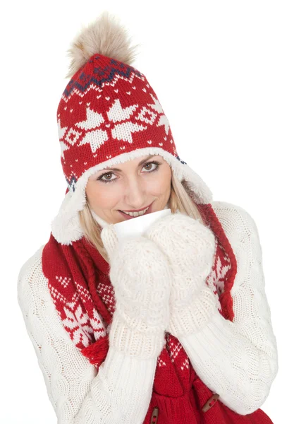 Красива жінка в теплому зимовому одязі — стокове фото