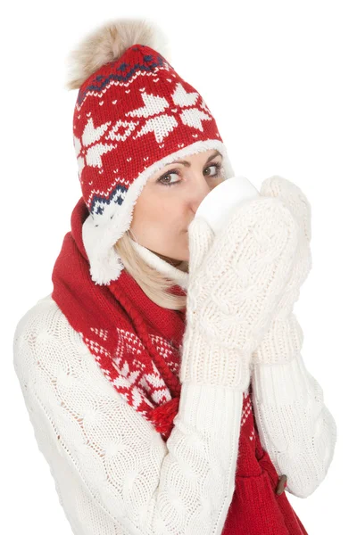 Όμορφη γυναίκα σε ζεστά χειμωνιάτικα ρούχα — Φωτογραφία Αρχείου