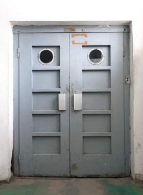 Old elevator door clipart