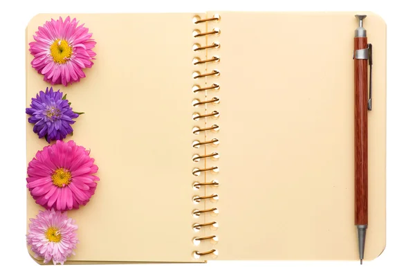Notebook com flores — Fotografia de Stock