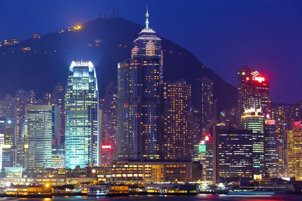 Гонконг вночі. — стокове фото