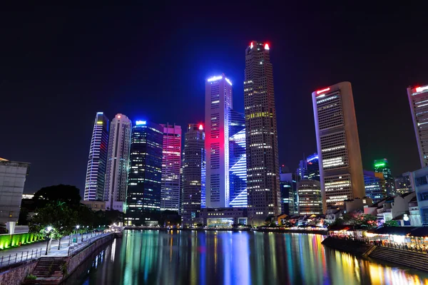 Singapur 'un gece manzarası — Stok fotoğraf