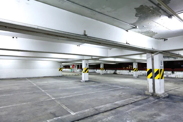 Estacionamento garagem — Fotografia de Stock