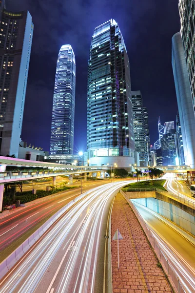 Verkeer via centrum hongkong — Stockfoto