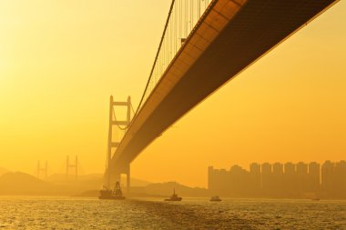 Tsing ma bridge uygulamasında günbatımı