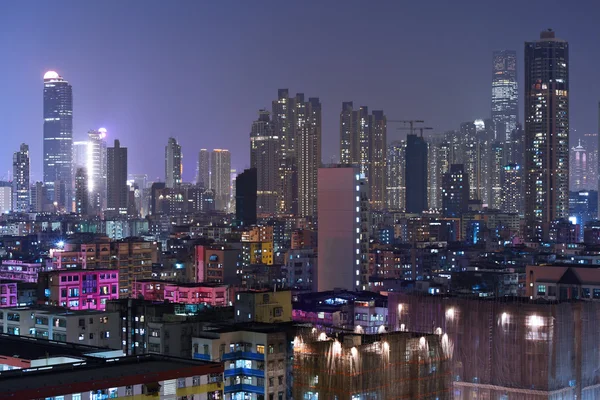 Gebäude in der Nacht in Hongkong — Stockfoto