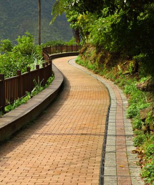 ülke yan yol