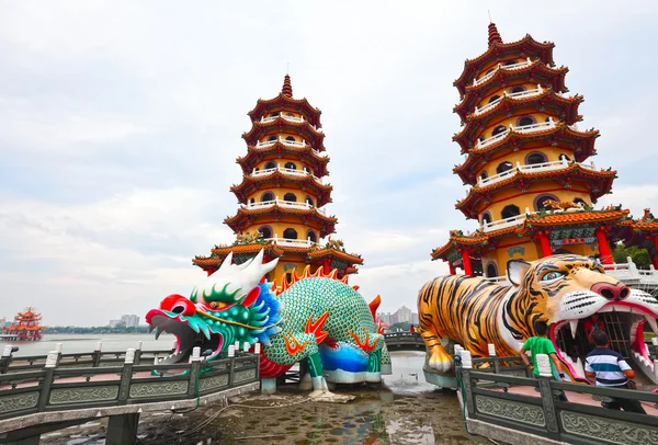 Dragon Tiger Tower — Stock Photo, Image