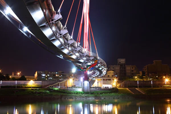 Brücke bei Nacht in Taiwan — Stockfoto