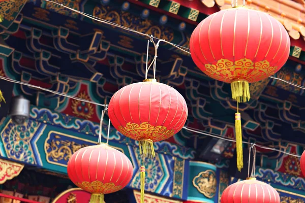 Red lantern in chinese temple — Stock Photo, Image