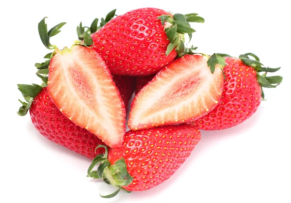 Φράουλες απομονωμένες σε λευκό φόντο — Φωτογραφία Αρχείου