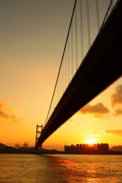 Tsing ma bridge w zachód słońca — Zdjęcie stockowe