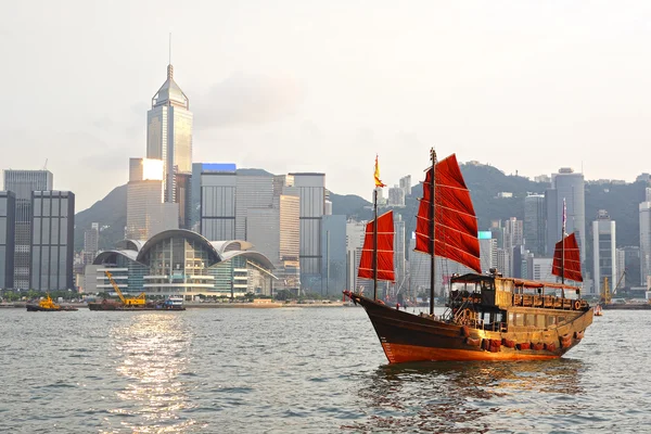 香港海港与旅游垃圾 — 图库照片