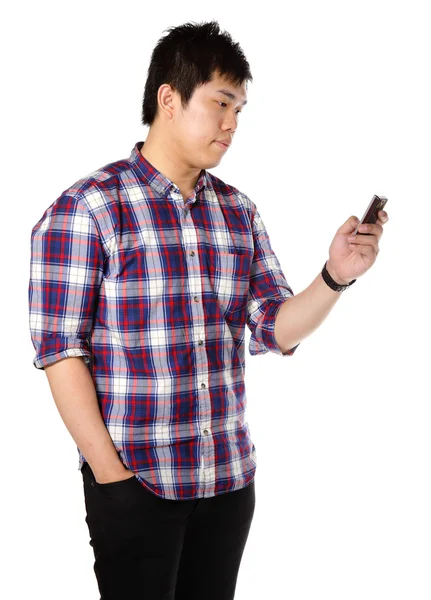 Hombre sms en el teléfono celular — Foto de Stock