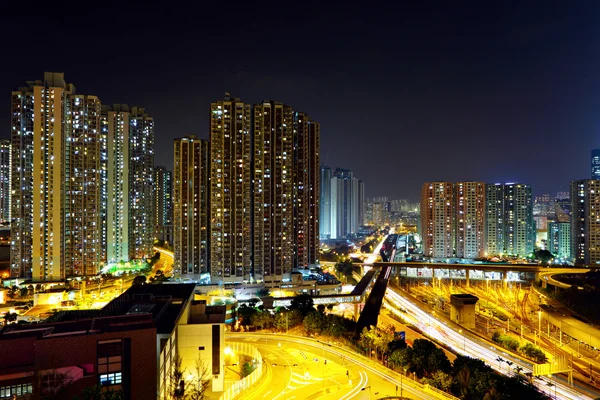 Miejski z ruchu w nocy — Zdjęcie stockowe