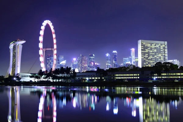 Singapura cidade à noite — Fotografia de Stock