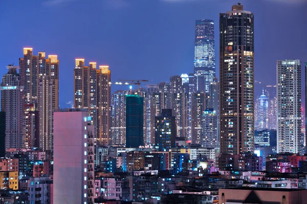 香港の夜に混雑させた建物 — ストック写真