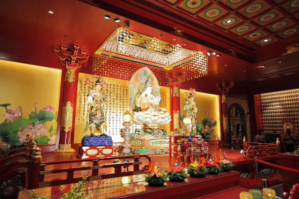 Buddha Tooth Temple interior — Stock Photo, Image