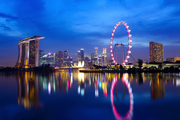 Сингапур ночью
