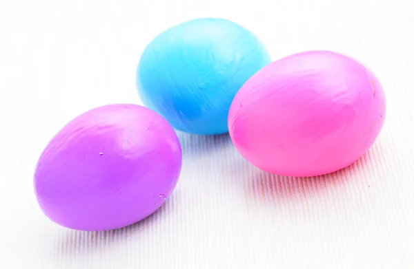 Children paint colorful easter egg — Stock Photo, Image