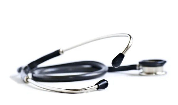 Stethoscoop op een witte achtergrond, ondiepe scherptediepte — Stockfoto