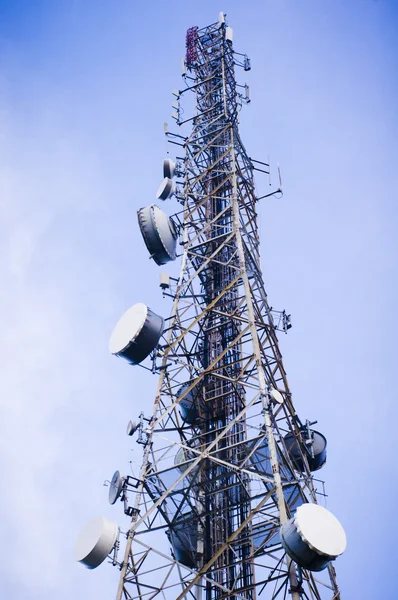 Torre de telecomunicações — Fotografia de Stock