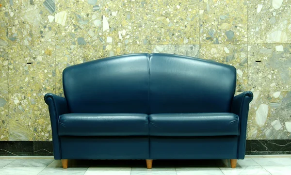 Sofa biru — Stok Foto