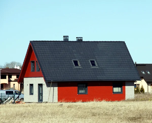 A casa vermelha — Fotografia de Stock