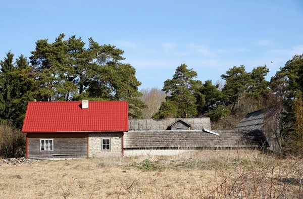 Huset i en landsbygd — Stockfoto