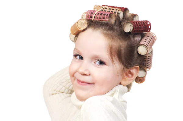 그녀의 머리에 컬러와 아름 다운 작은 소녀. — 스톡 사진