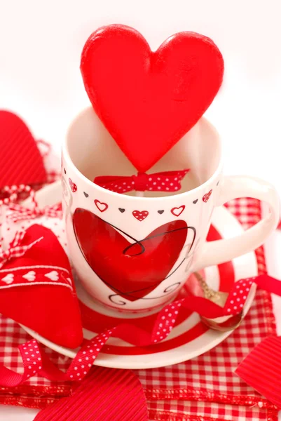 Valentinstisch gedeckt — Stockfoto